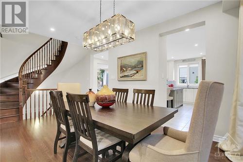 Dining room view - 915 Guinness Crescent, Ottawa, ON - Indoor Photo Showing Dining Room