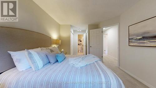 71 Southcott Court, London, ON - Indoor Photo Showing Bedroom