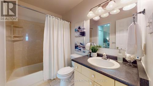 71 Southcott Court, London, ON - Indoor Photo Showing Bathroom