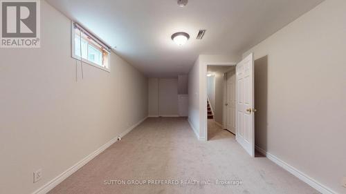 71 Southcott Court, London, ON - Indoor Photo Showing Other Room