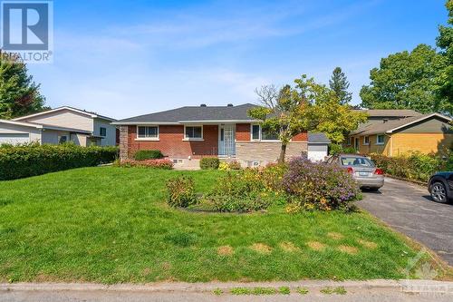 Exterior Front - 28 Fairhill Crescent, Ottawa, ON - Outdoor