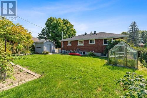 28 Fairhill Crescent, Ottawa, ON - Outdoor