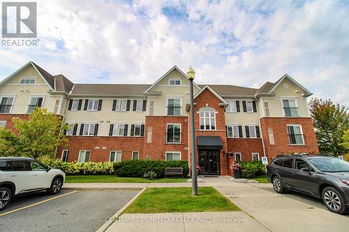 109 - 300 Spillsbury Drive, Peterborough (Otonabee), ON - Outdoor With Facade