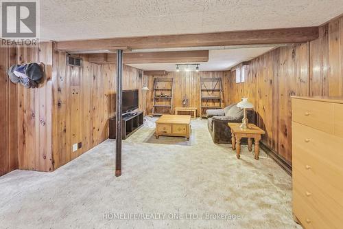 1015 Victoria Park Avenue, Toronto, ON - Indoor Photo Showing Other Room