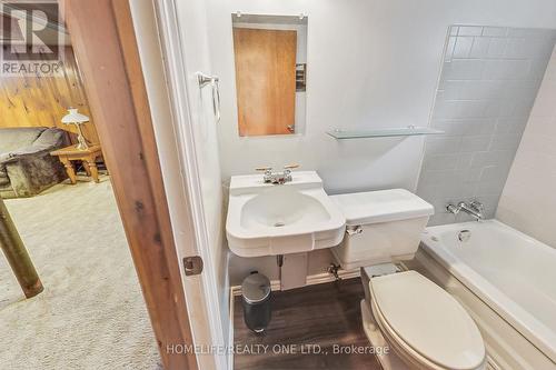 1015 Victoria Park Avenue, Toronto, ON - Indoor Photo Showing Bathroom