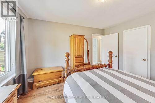 1015 Victoria Park Avenue, Toronto, ON - Indoor Photo Showing Bedroom