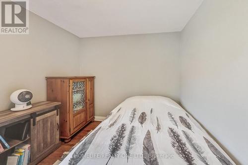 1015 Victoria Park Avenue, Toronto, ON - Indoor Photo Showing Bedroom