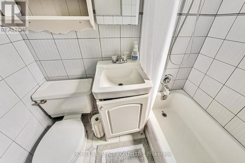 1015 Victoria Park Avenue, Toronto, ON - Indoor Photo Showing Bathroom