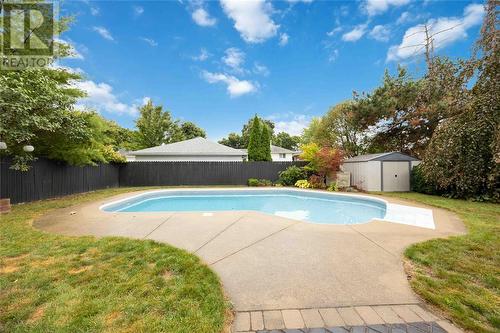 959 Princess Avenue, Sarnia, ON - Outdoor With In Ground Pool With Backyard