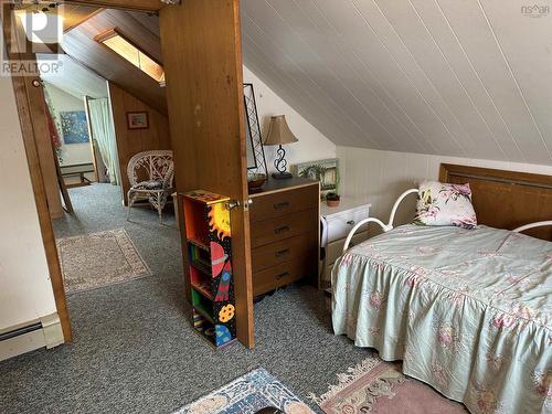 32 Adelaide Avenue, Halifax, NS - Indoor Photo Showing Bedroom