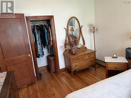 32 Adelaide Avenue, Halifax, NS - Indoor Photo Showing Bedroom