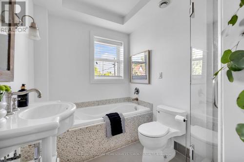 1030 Ossington Avenue, Toronto, ON - Indoor Photo Showing Bathroom