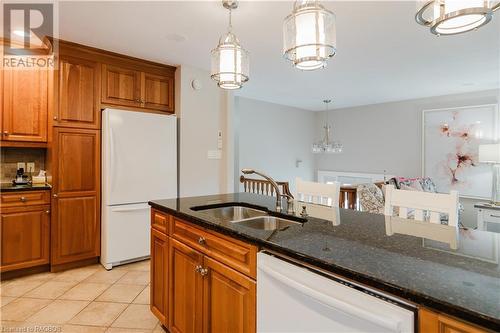 59 Pottawatomie Dr, Southampton, ON - Indoor Photo Showing Kitchen With Double Sink