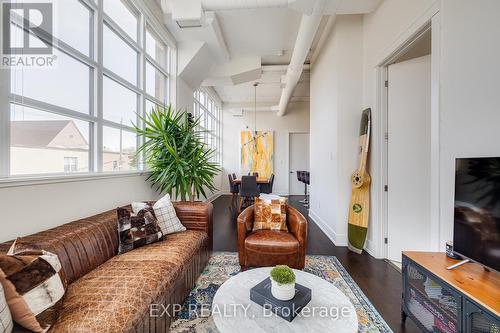 322 - 112 Benton Street, Kitchener, ON - Indoor Photo Showing Living Room