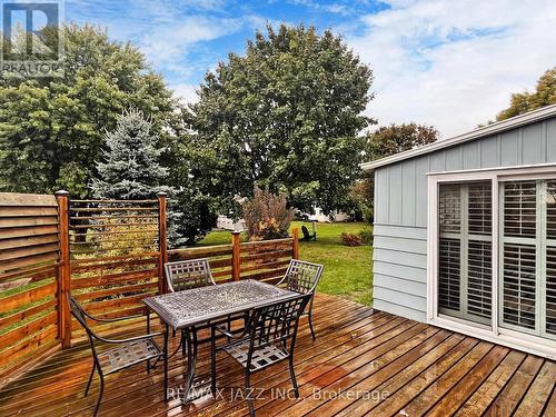 11 Canoe Court, Clarington (Newcastle), ON - Outdoor With Deck Patio Veranda