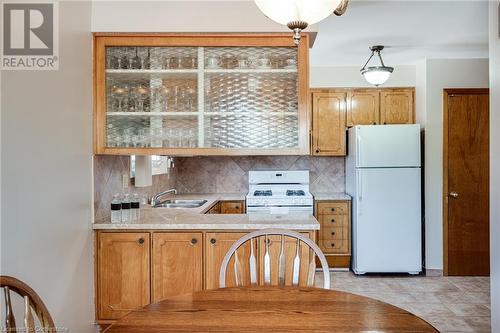 49 Anson Avenue, Hamilton, ON - Indoor Photo Showing Kitchen