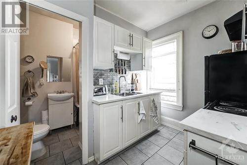 216 John Street N, Arnprior, ON - Indoor Photo Showing Kitchen