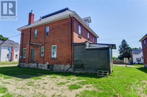 216 John Street N, Arnprior, ON - Outdoor With Exterior