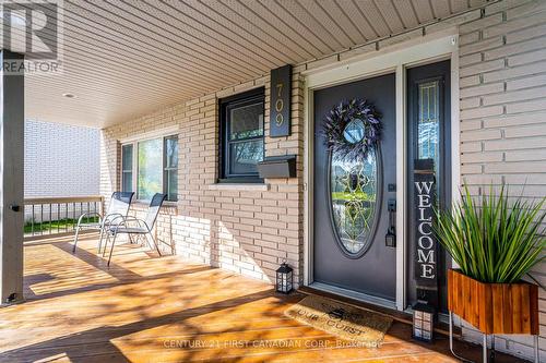 709 Galloway Crescent, London, ON - Outdoor With Deck Patio Veranda With Exterior