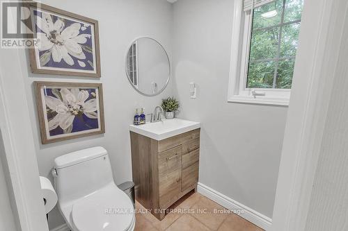 1437 Pinecliff Road, Oakville, ON - Indoor Photo Showing Bathroom