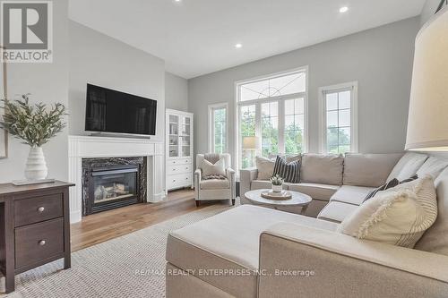 1437 Pinecliff Road, Oakville, ON - Indoor Photo Showing Living Room With Fireplace