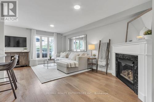 1437 Pinecliff Road, Oakville, ON - Indoor Photo Showing Living Room With Fireplace