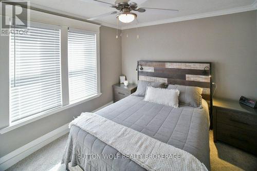 10 Erie Avenue, London, ON - Indoor Photo Showing Bedroom