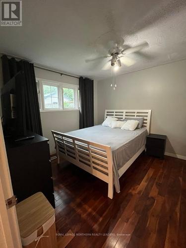 464 Hart Street, Timmins, ON - Indoor Photo Showing Bedroom