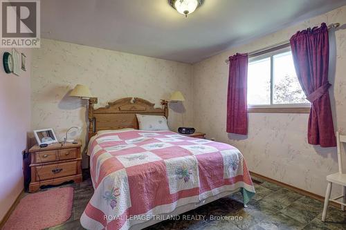 67 Lois Avenue, St. Thomas, ON - Indoor Photo Showing Bedroom