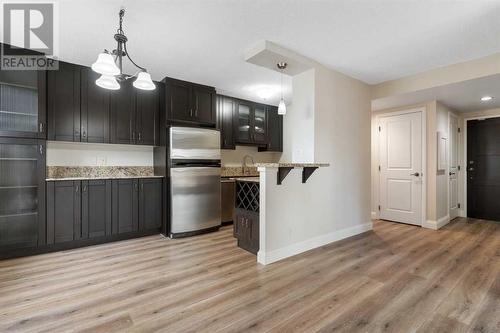 701, 733 14 Ave  Sw, Calgary, AB - Indoor Photo Showing Kitchen