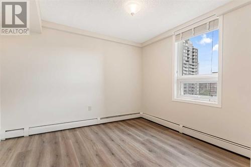 701, 733 14 Ave  Sw, Calgary, AB - Indoor Photo Showing Other Room