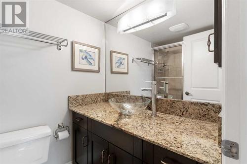 701, 733 14 Ave  Sw, Calgary, AB - Indoor Photo Showing Bathroom