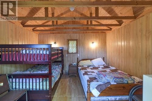 2910 Maclean Lake North Shore Road, Severn, ON - Indoor Photo Showing Bedroom