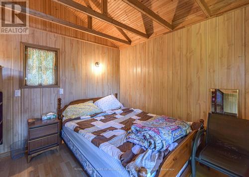 2910 Maclean Lake North Shore Road, Severn, ON - Indoor Photo Showing Bedroom