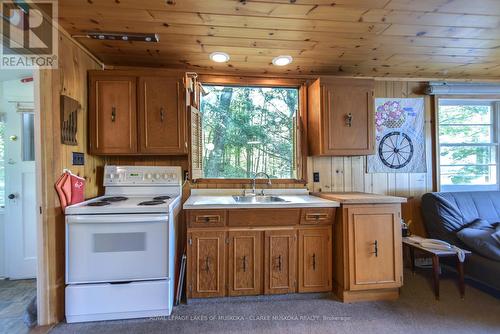 2910 Maclean Lake North Shore Road, Severn, ON - Indoor Photo Showing Kitchen With Double Sink