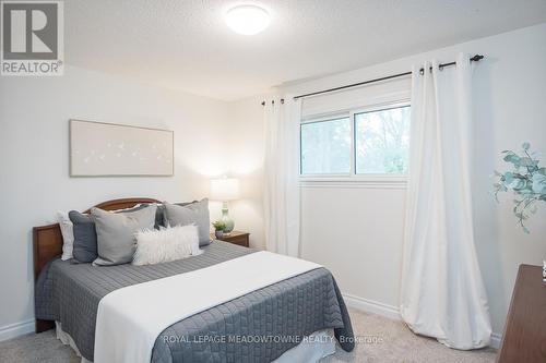 577 Hayward Crescent, Milton, ON - Indoor Photo Showing Bedroom