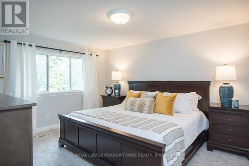 577 Hayward Crescent, Milton, ON - Indoor Photo Showing Bedroom