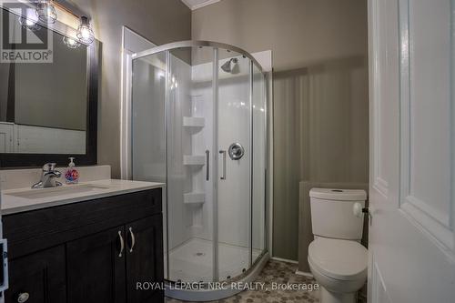 348 Ridge Road N, Fort Erie, ON - Indoor Photo Showing Bathroom