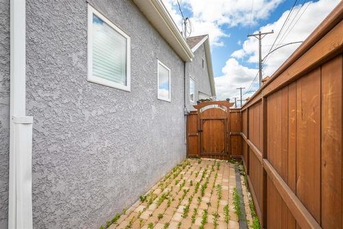 947 Burrows Avenue, Winnipeg, MB - Outdoor With Exterior