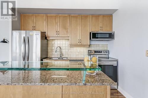 Sph2001 - 220 Victoria Street, Toronto, ON - Indoor Photo Showing Kitchen