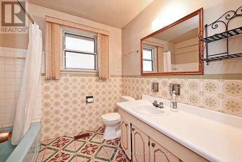 199 Driftwood Avenue, Toronto, ON - Indoor Photo Showing Bathroom