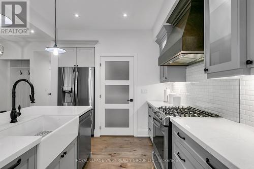 105 Rustic Road, Toronto, ON - Indoor Photo Showing Kitchen With Upgraded Kitchen