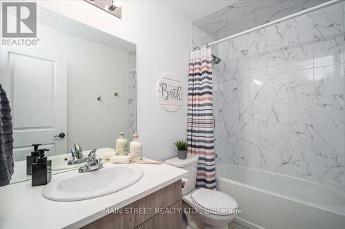 57 Gibson Avenue, Hamilton, ON - Indoor Photo Showing Bathroom