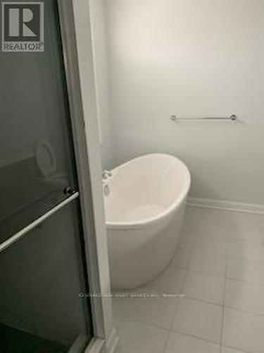 546 Anchor Circle, Ottawa, ON - Indoor Photo Showing Bathroom