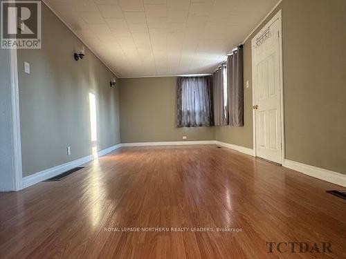 129 Front Street, Timmins, ON - Indoor Photo Showing Other Room