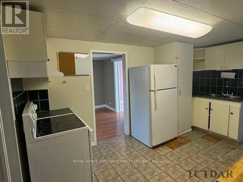 129 Front Street, Timmins, ON - Indoor