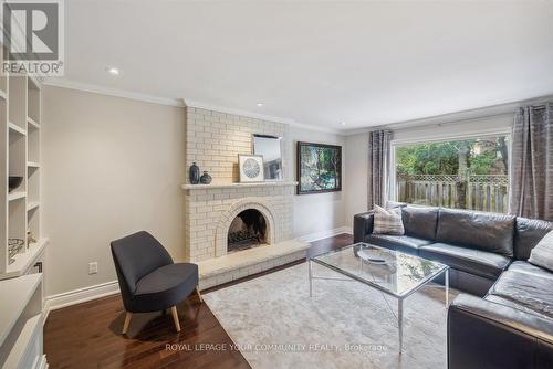 66 Palmerston Drive, Vaughan, ON - Indoor Photo Showing Living Room With Fireplace