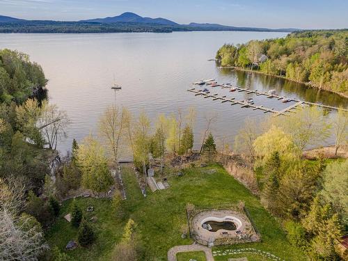 Photo aÃ©rienne - Ch. De La Pointe-Drummond, Magog, QC 