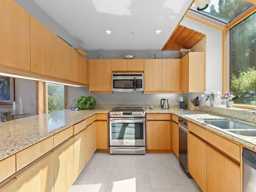 Kitchen - 171 Av. Nantel, Sainte-Agathe-Des-Monts, QC - Indoor Photo Showing Kitchen