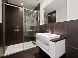 Ensuite bathroom - 